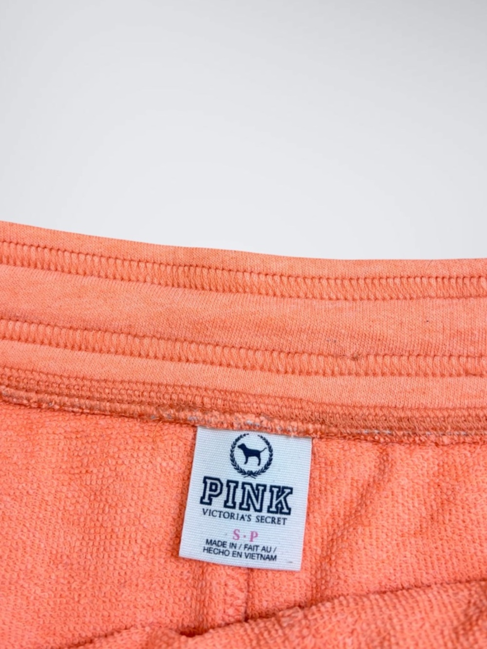 Early 2000s VS PINK Peach Booty Micro Mini Shorts - Picture 6 of 7